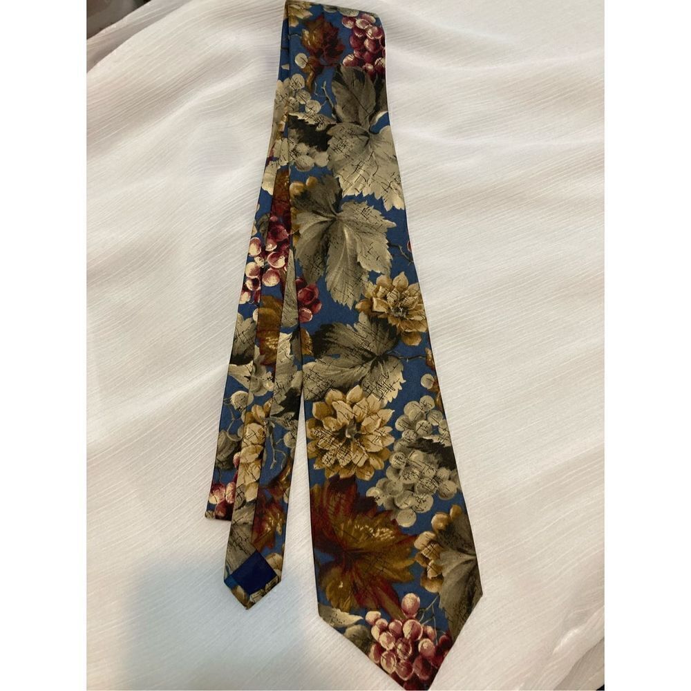 Mario Valentino Silk Tie 3.5 inches Grapes Leaves